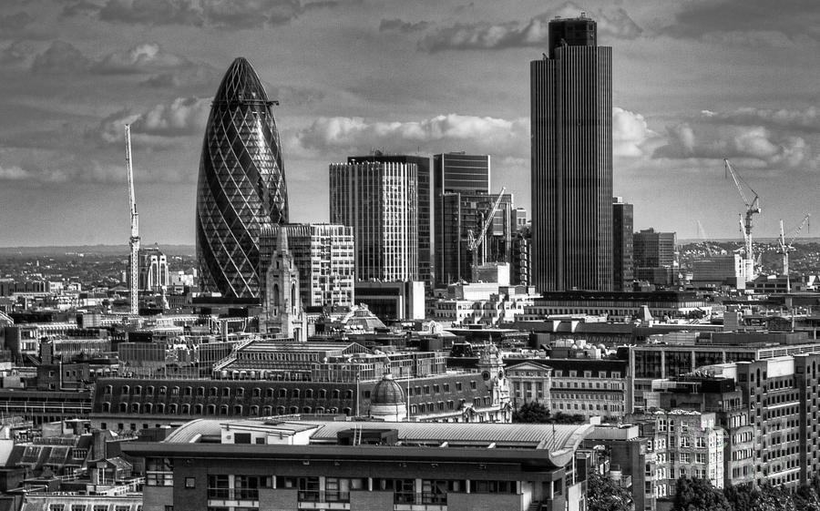london-skyline-bw-i-jack-torcello